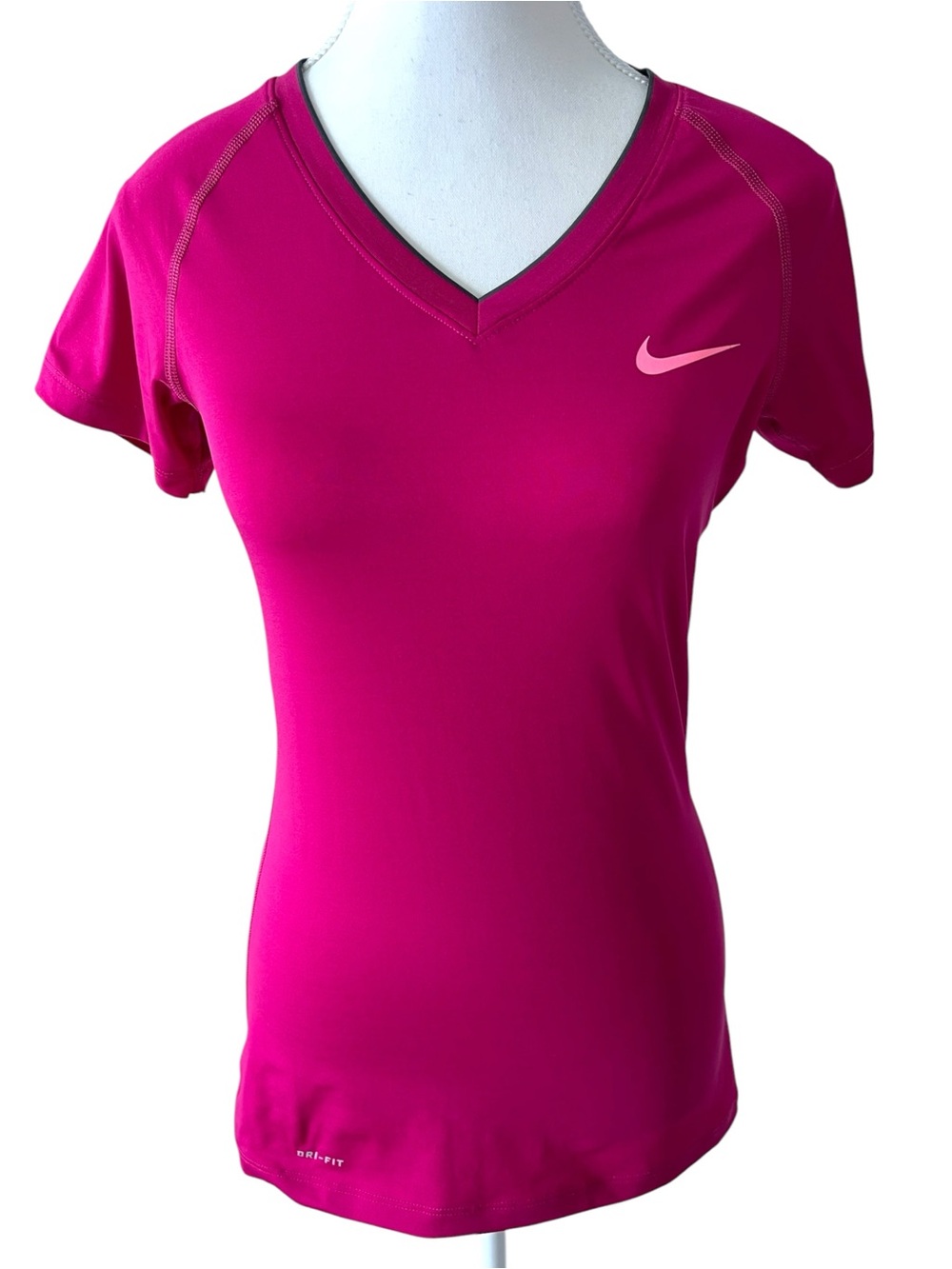Nike Women's Dri-Fit Short Sleeve V-Neck Tee in Pink Size Small